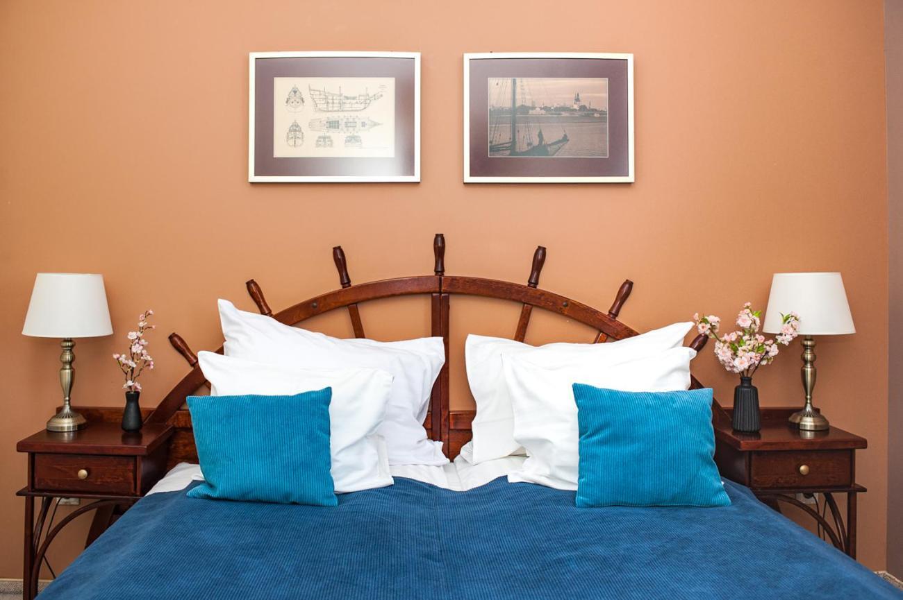 Port Hotel Ādaži Екстериор снимка