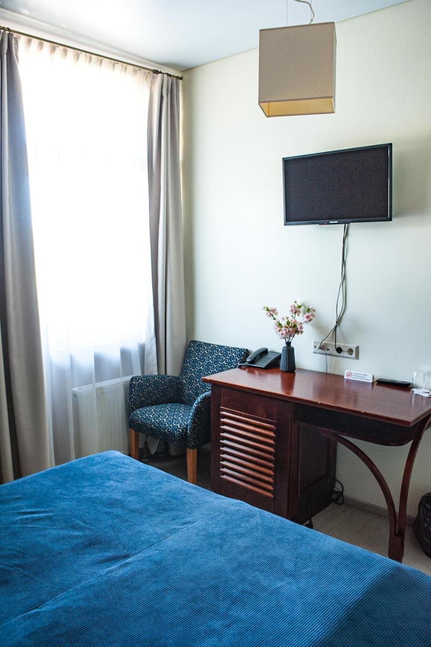 Port Hotel Ādaži Екстериор снимка