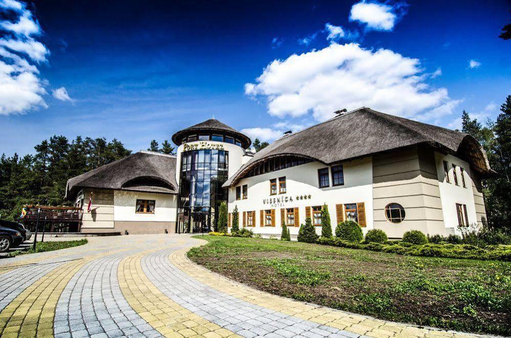 Port Hotel Ādaži Екстериор снимка